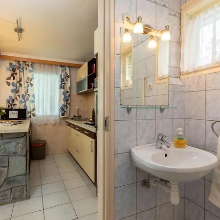 Kopacsi By Interhome Сasa de vacaciones *